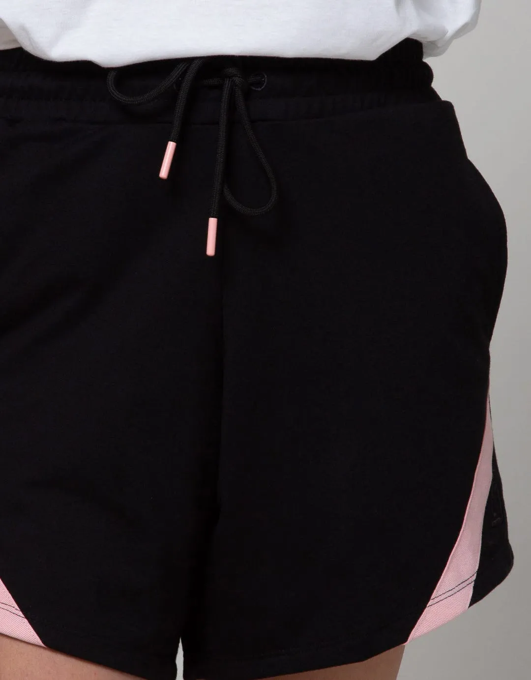 American Jeans Celana Pendek Sport Wanita