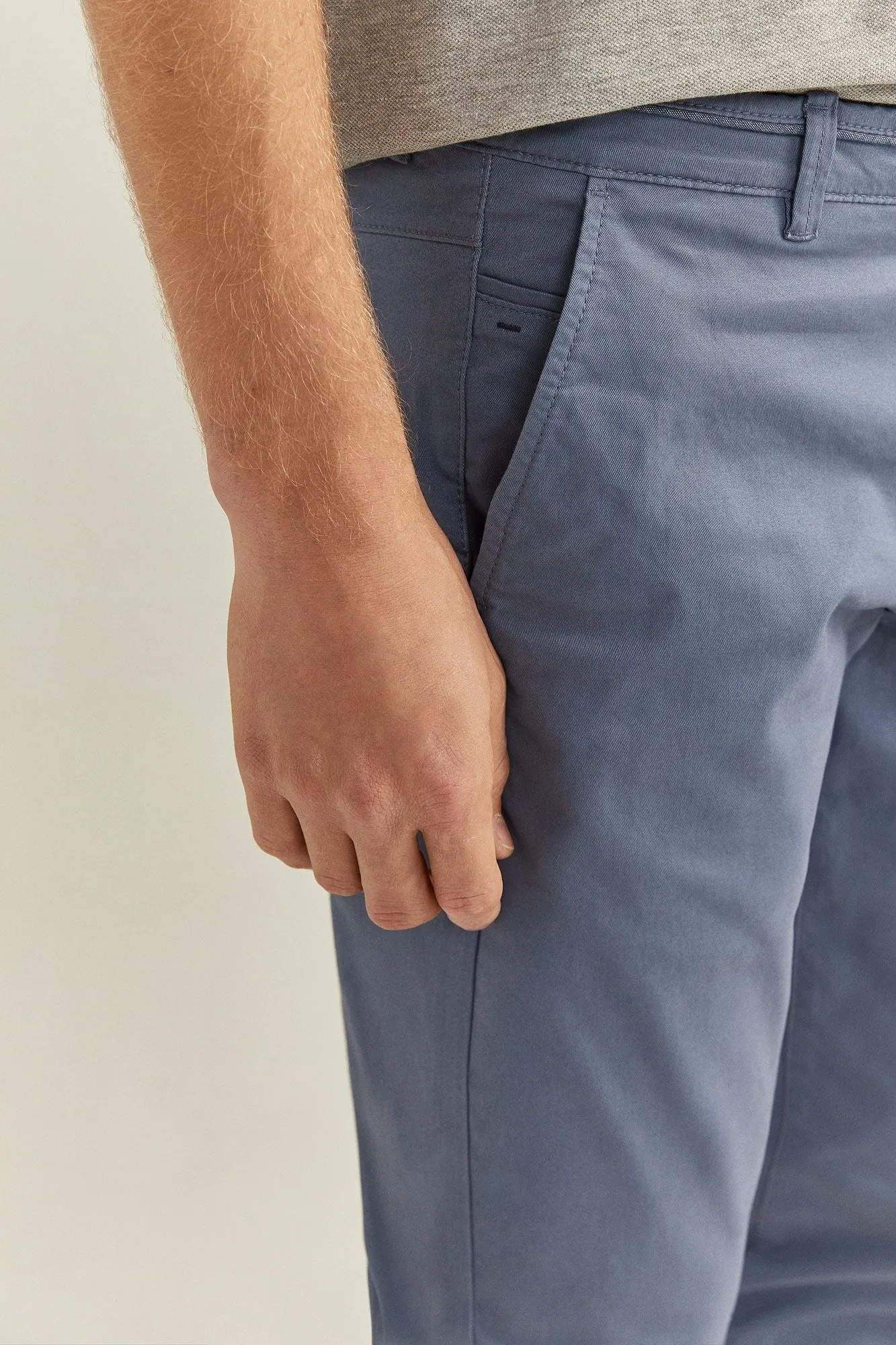 Basic slim chino