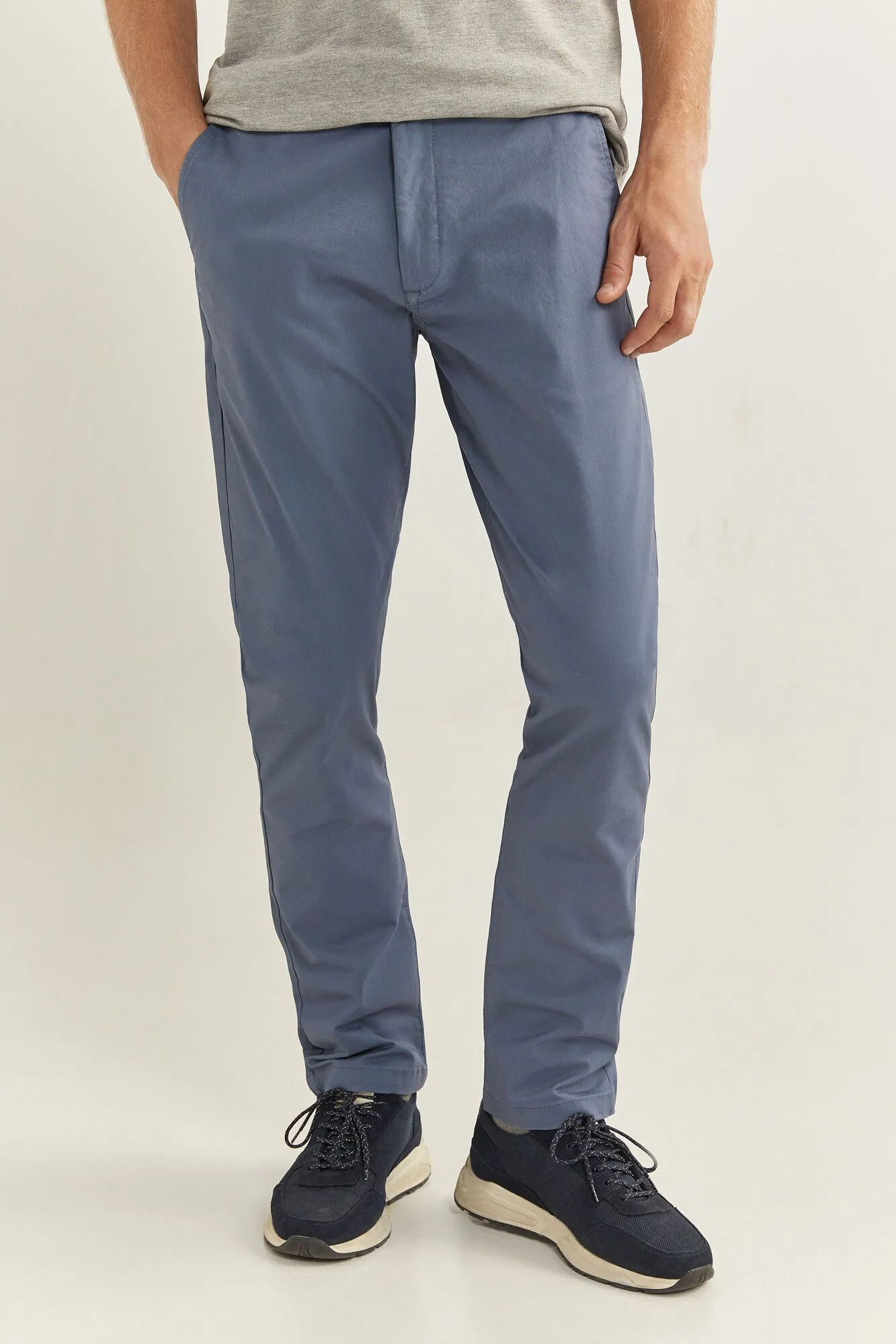 Basic slim chino