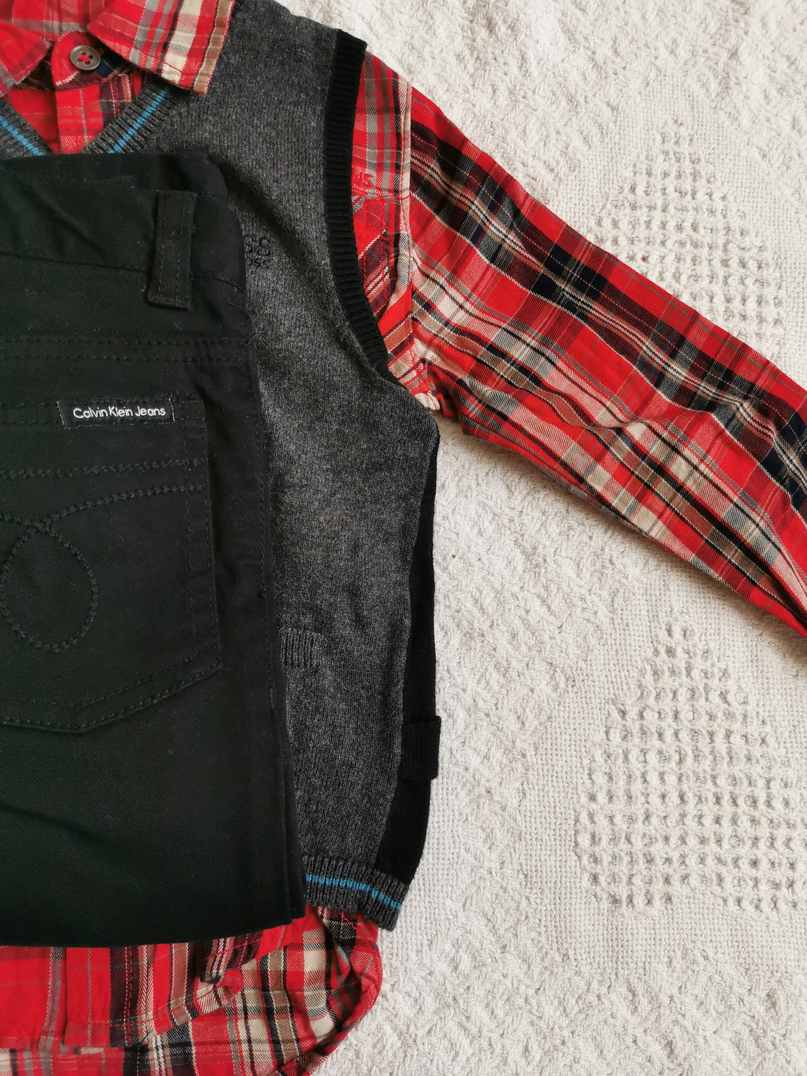 BOY SIZE 3 YEARS - HUGO BOSS / CALVIN KLEIN, 3 Piece Mix N Match Outfit EUC B24