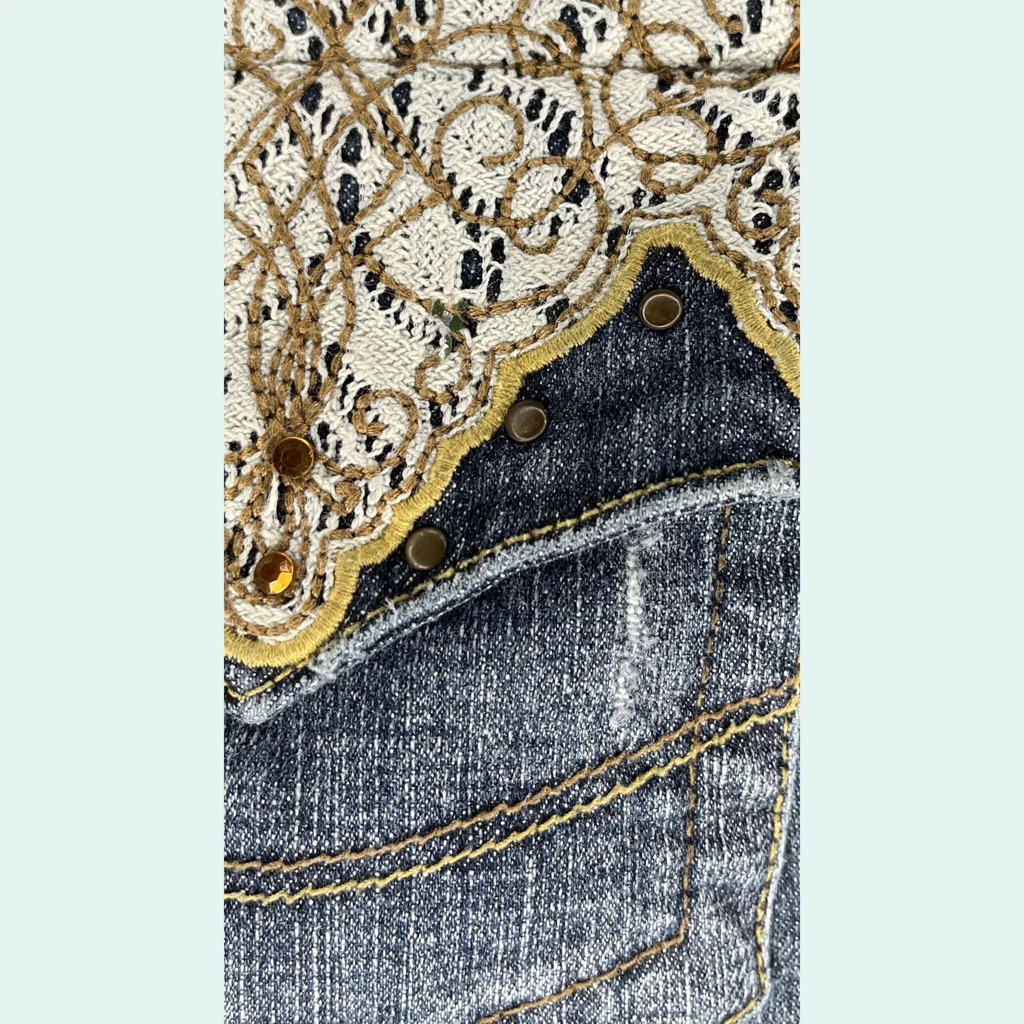 Indigo Royalty Denim Jeans Embroidered Pockets  Blue Size 11 SKU 000423-2