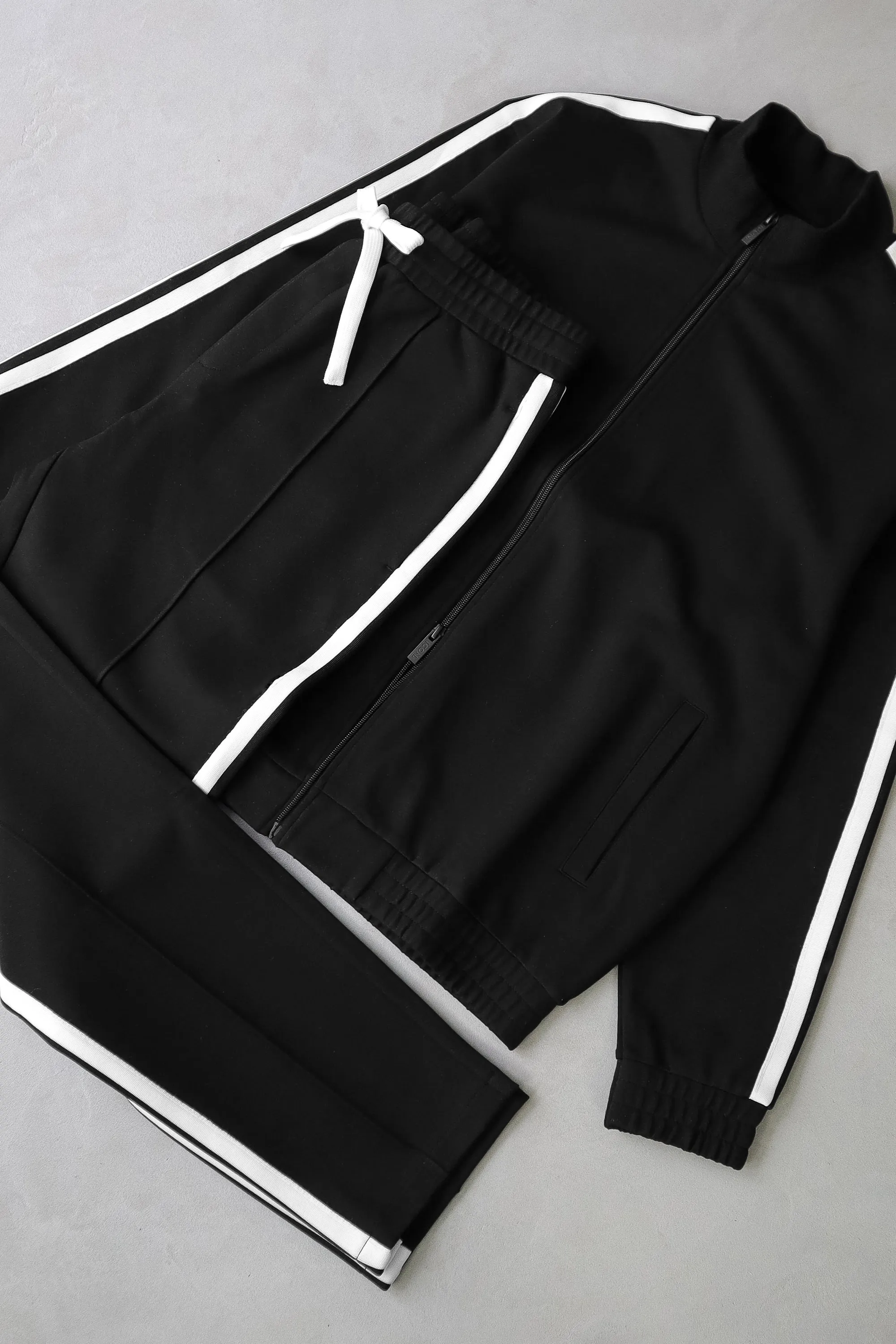 THE TAPE TRACK JACKET