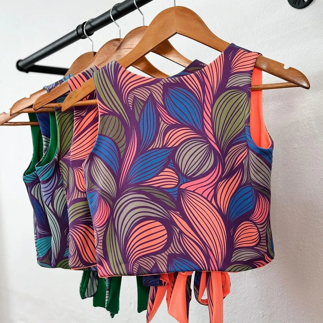 Tie top