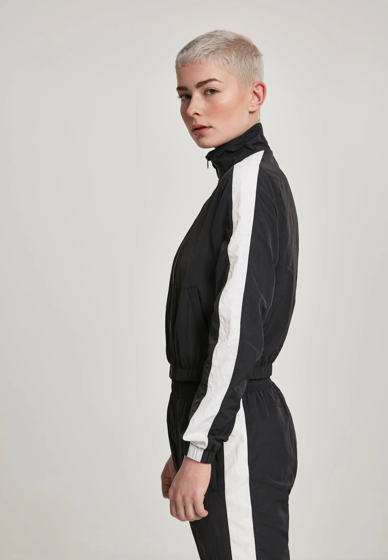 UC Short Striped Crinkle Track Jacket